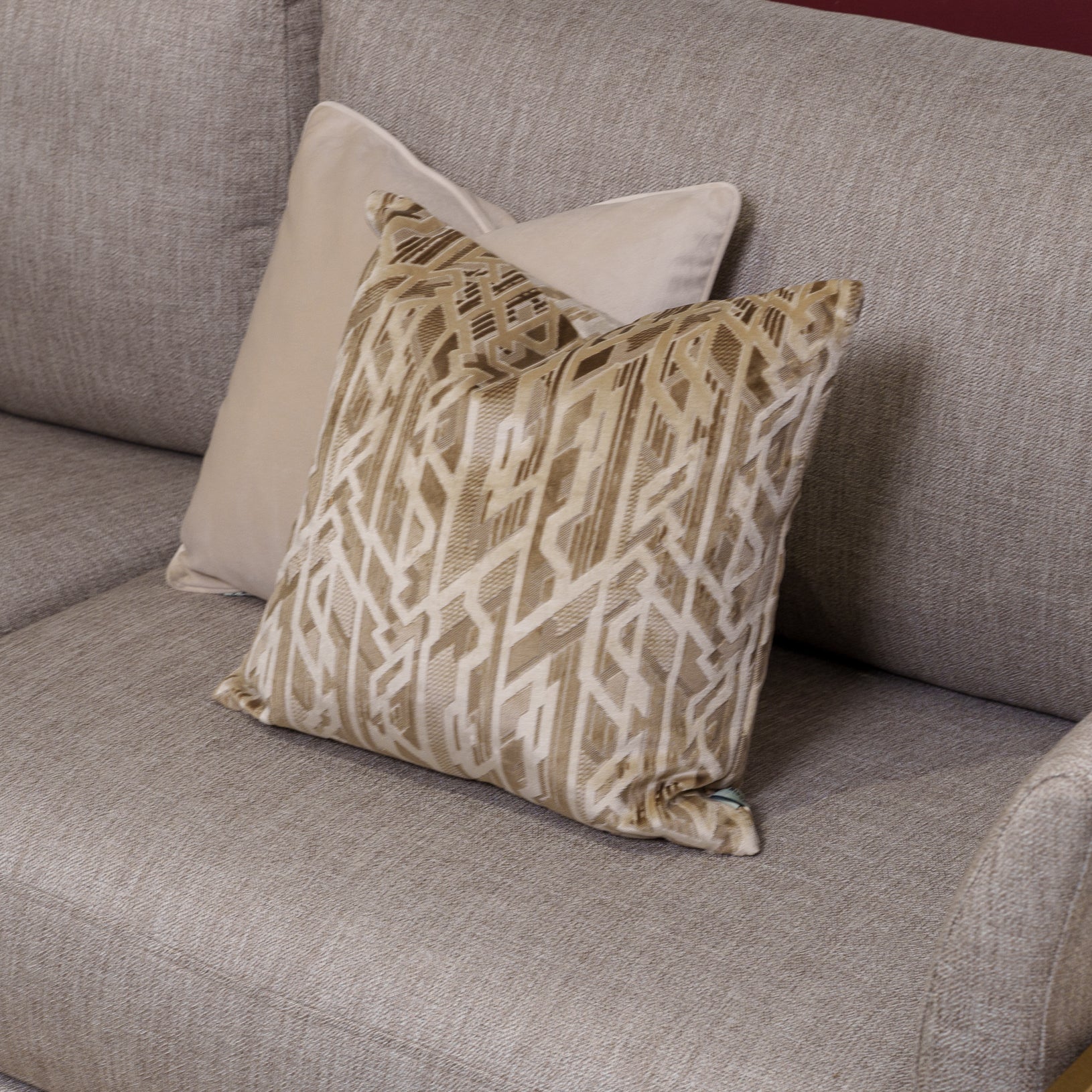 Cushion F+H Studio Lyron Beige