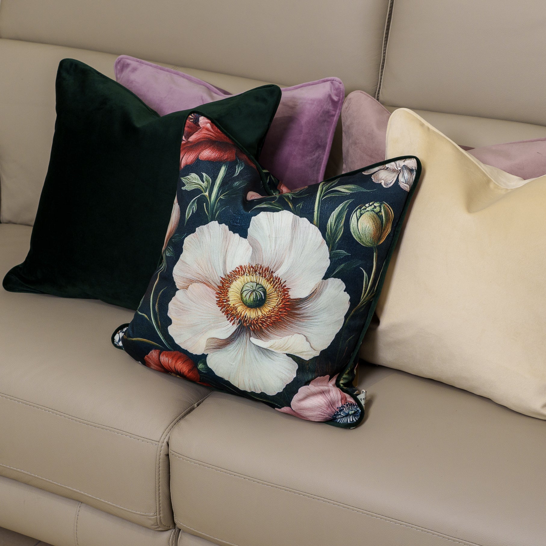 Cushion F+H Velvet Night Bloom Ivory Multi