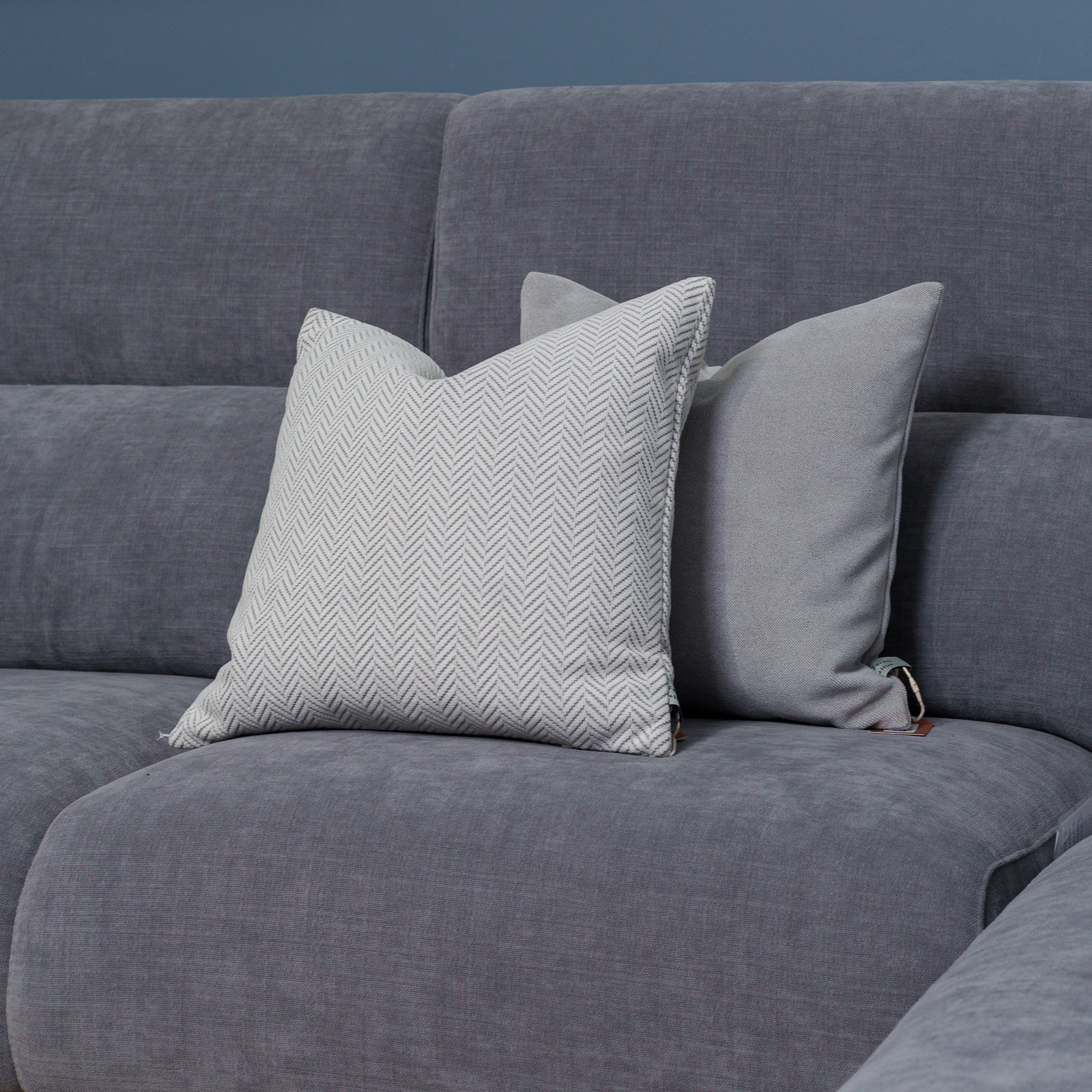 Cushion F+H Studio Chevron Grey