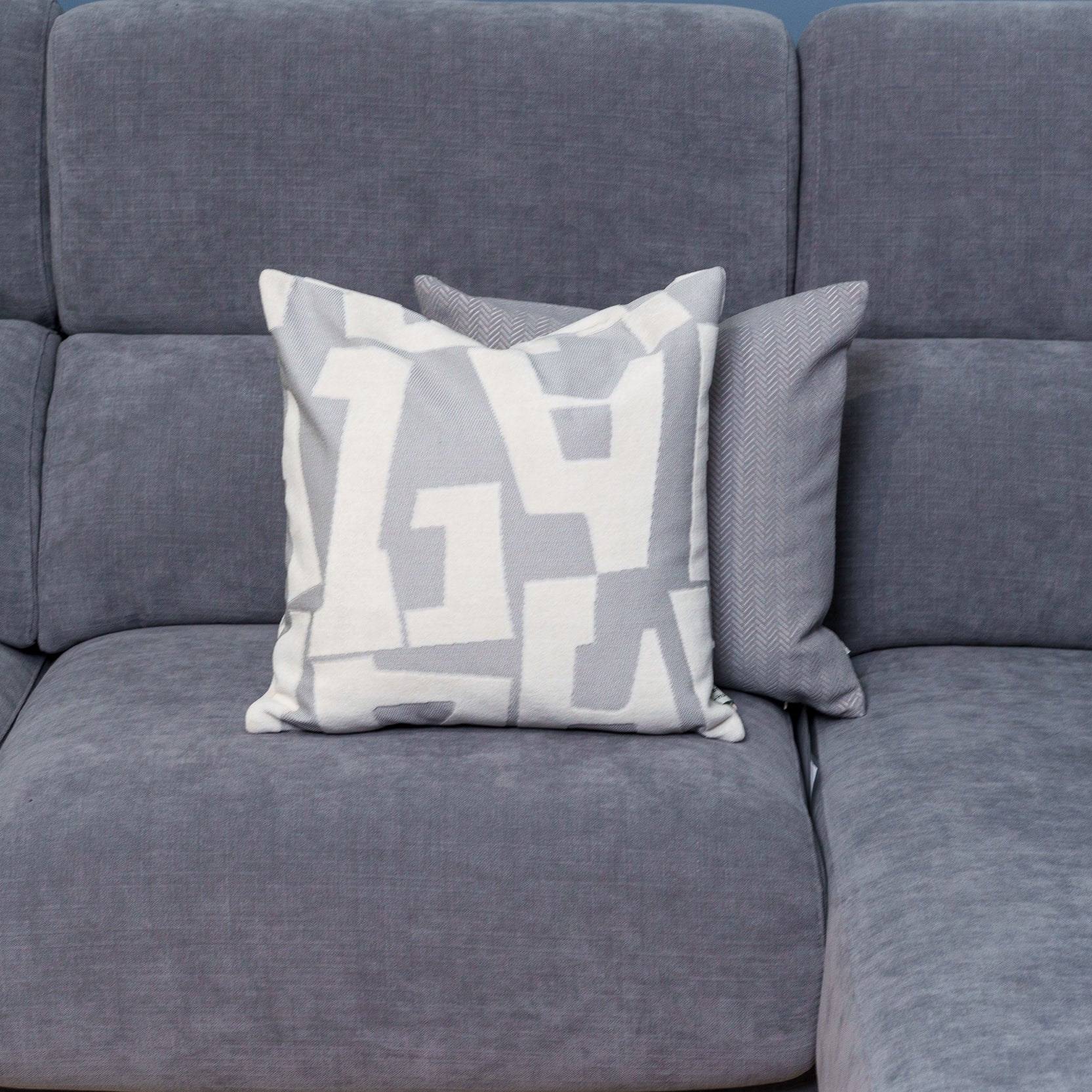 Cushion F+H Studio Solara Grey