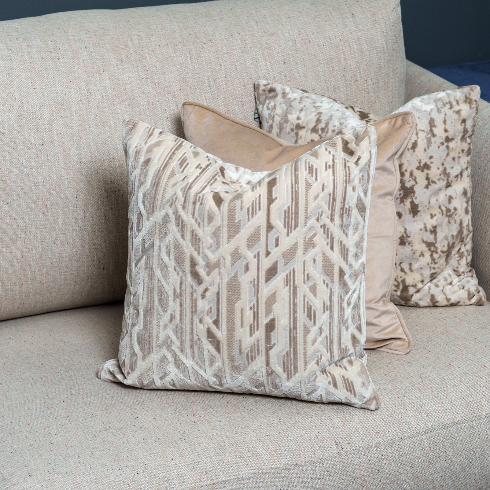 Cushion F+H Studio Lyron Taupe
