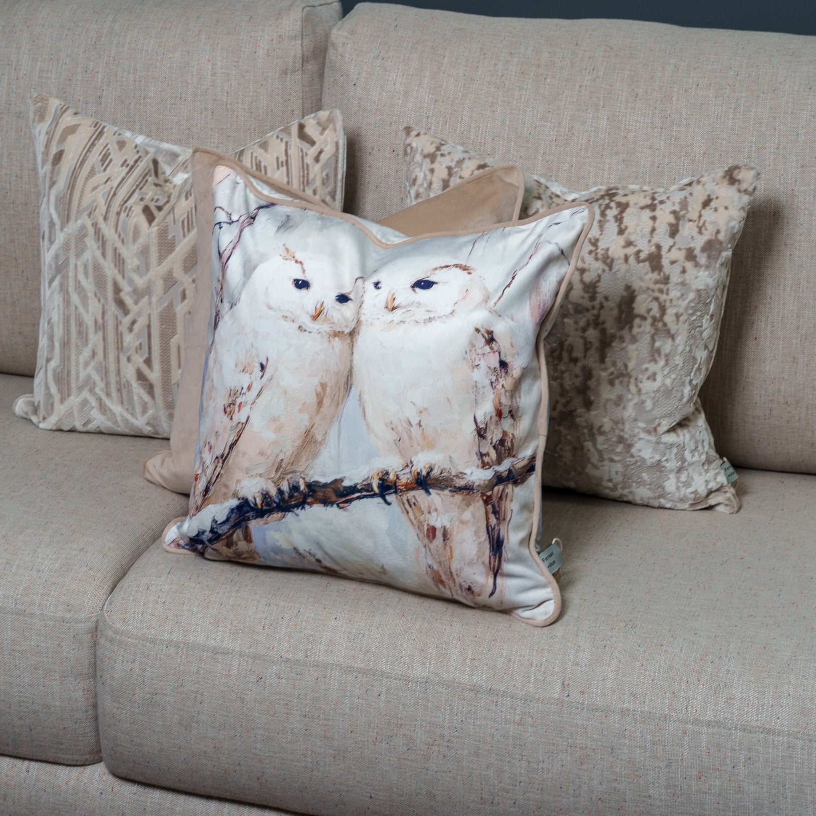 Cushion F+H Velvet Rustic Snow Owls